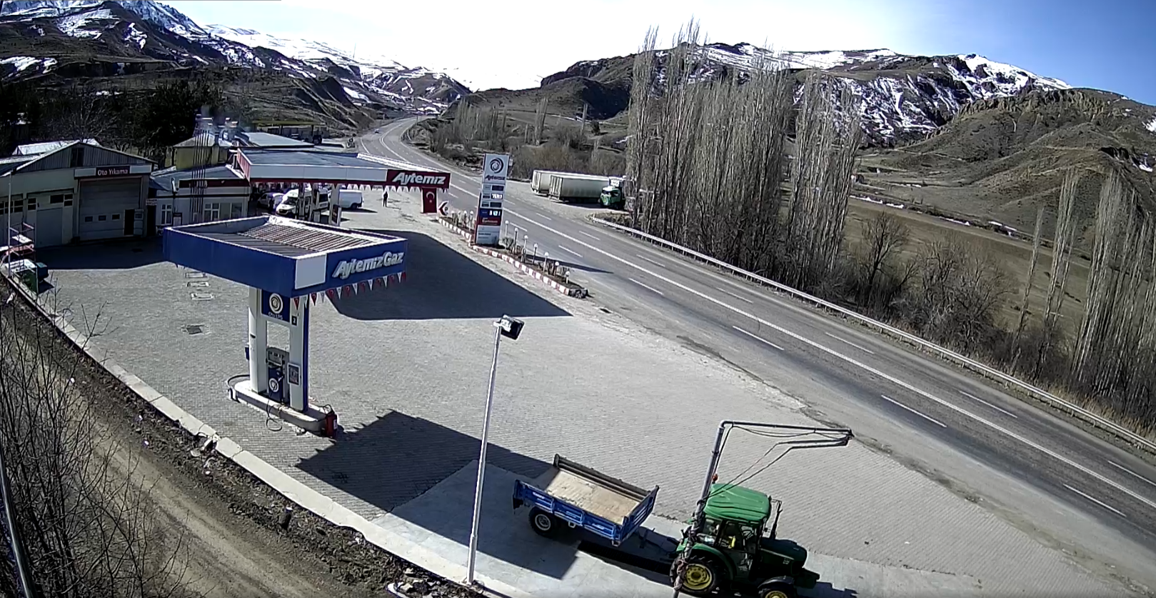 Tortum Giriş Halı Saha - 1